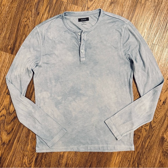 Mineral Wash Henley - Picture 2 of 3